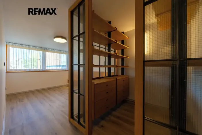 Prodej vícegeneračního domu, Praha - Vysočany, Moravcových, 228 m2
