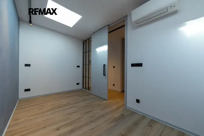 Prodej vícegeneračního domu, Praha - Vysočany, Moravcových, 228 m2