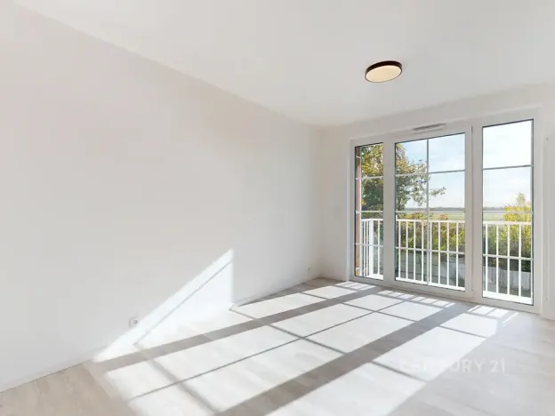 Pronájem bytu 1+kk, Praha - Kbely, Mladoboleslavská, 27 m2
