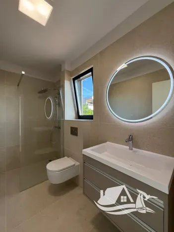 Prodej bytu 3+kk, Privlaka, Chorvatsko, 95 m2
