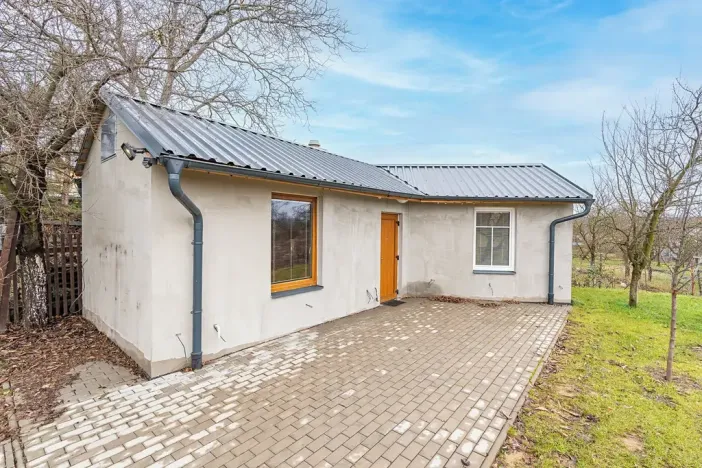 Pronájem rodinného domu, Lukov, Hradská, 32 m2