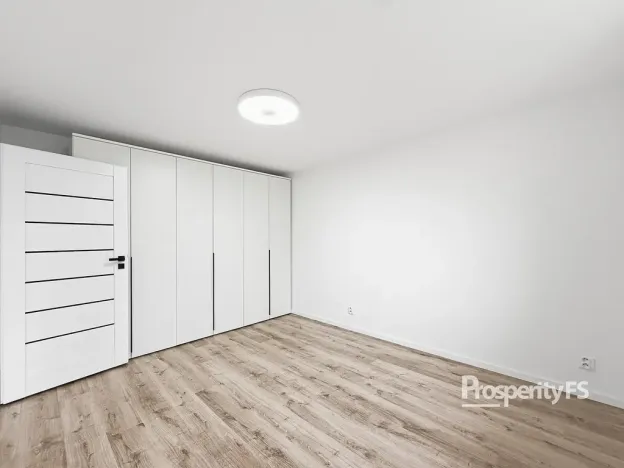Pronájem bytu 2+1, Kladno, Petrohradská, 54 m2