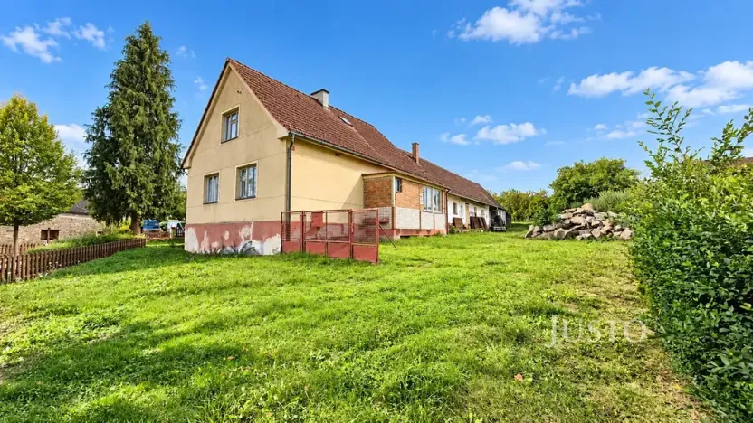 Prodej rodinného domu, Olešná, 215 m2