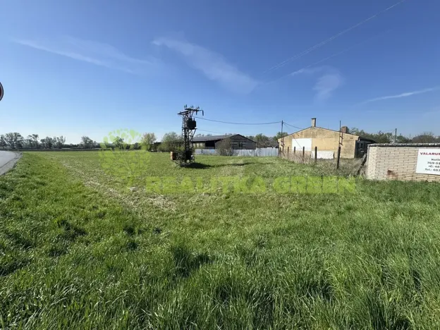 Prodej komerční nemovitosti, Holešov, 27330 m2