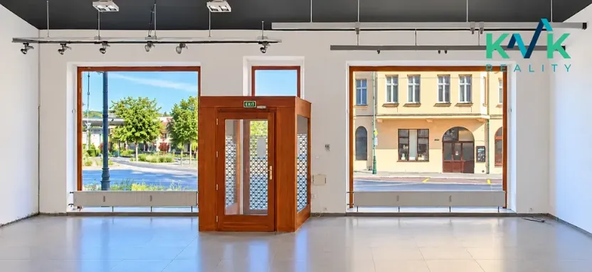 Pronájem obchodního prostoru, Karlovy Vary, Varšavská, 159 m2