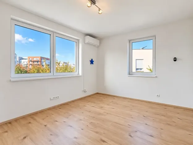 Pronájem rodinného domu, Praha - Letňany, Škarvadova, 170 m2