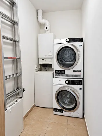 Pronájem rodinného domu, Praha - Letňany, Škarvadova, 170 m2