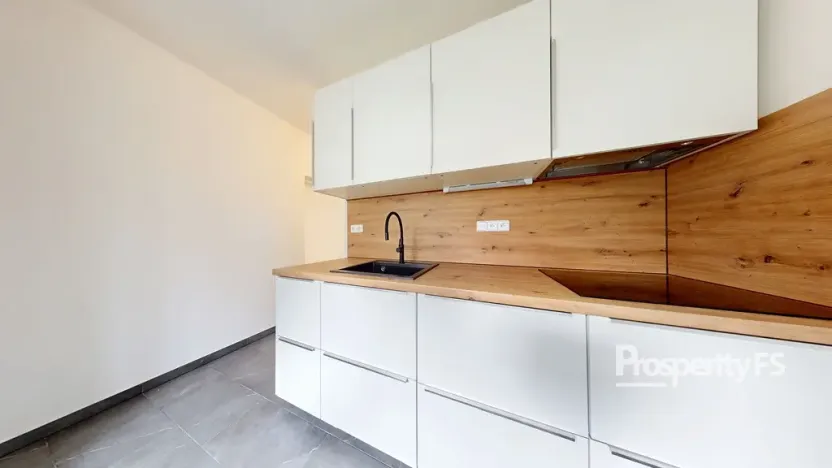 Pronájem bytu 1+1, Ústí nad Labem - Ústí nad Labem-centrum, SNP, 30 m2