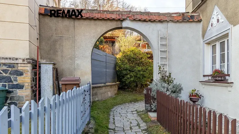 Prodej bytu 2+1, Benešov nad Ploučnicí, Sokolský vrch, 57 m2