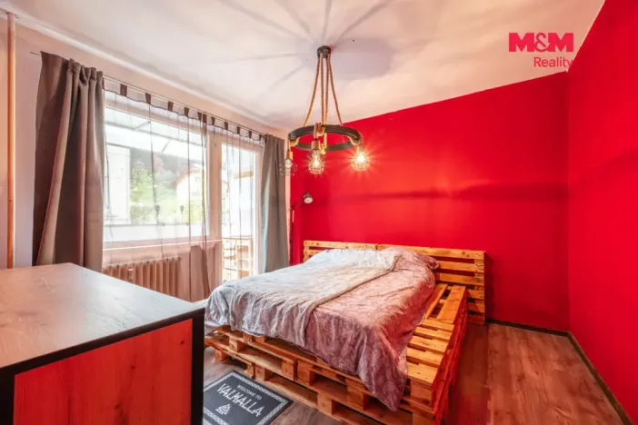 Prodej bytu 3+1, Kraslice, Pod nádražím, 68 m2