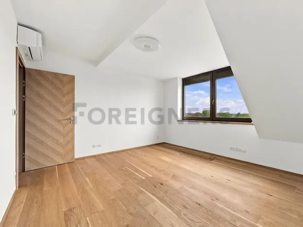 Pronájem rodinného domu, Dubany, 160 m2