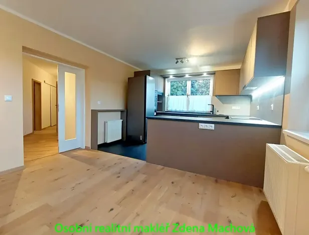 Pronájem bytu 4+kk, Sulice, Slunečná, 88 m2