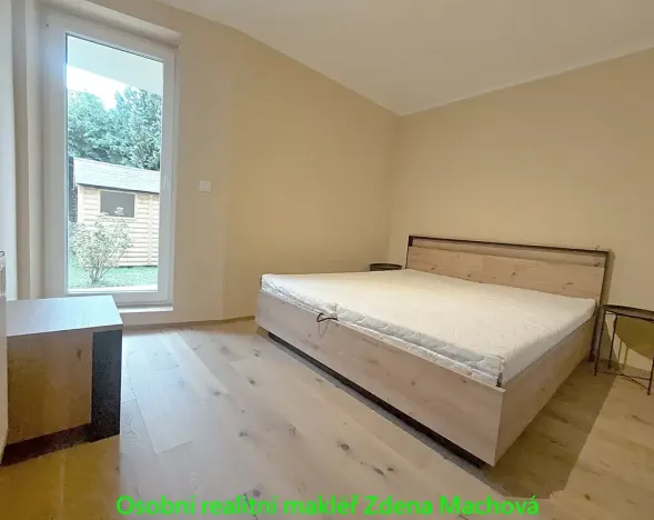 Pronájem bytu 4+kk, Sulice, Slunečná, 88 m2