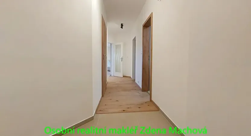 Pronájem bytu 4+kk, Sulice, Slunečná, 88 m2