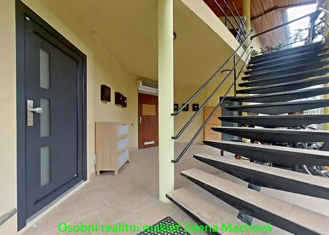 Pronájem bytu 4+kk, Sulice, Slunečná, 88 m2
