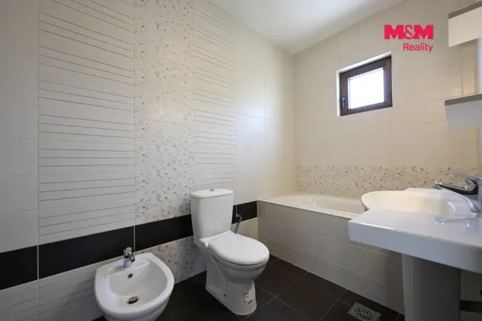 Prodej rodinného domu, Přelouč, B. Němcové, 350 m2