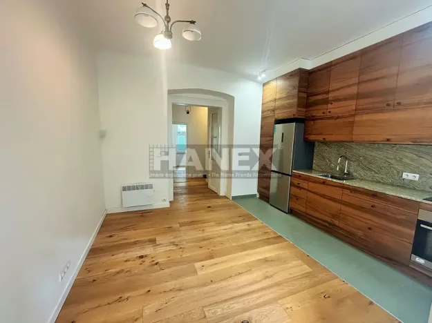 Pronájem bytu 2+kk, Praha - Žižkov, Vlkova, 40 m2