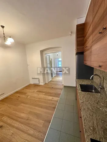 Pronájem bytu 2+kk, Praha - Žižkov, Vlkova, 40 m2