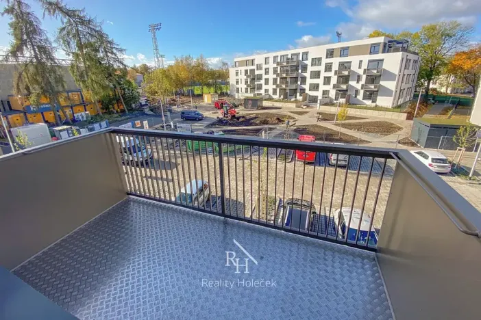 Pronájem bytu 2+kk, Kladno, Ke stadionu, 58 m2