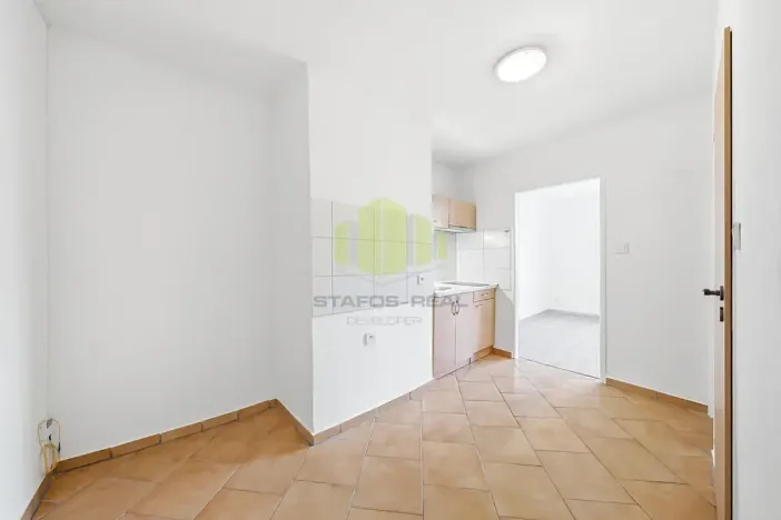 Pronájem bytu 1+1, Prostějov, nám. Spojenců, 37 m2