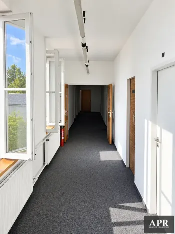 Pronájem kanceláře, Uherský Brod, Masarykovo nám., 16 m2