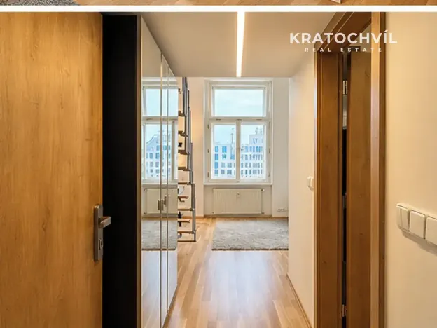 Pronájem bytu 1+kk, Praha - Smíchov, Radlická, 24 m2
