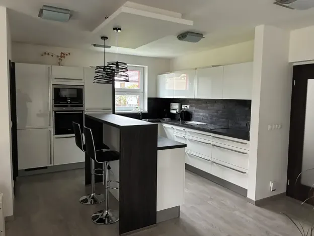 Prodej rodinného domu, Praha - Březiněves, V pěšinkách, 230 m2