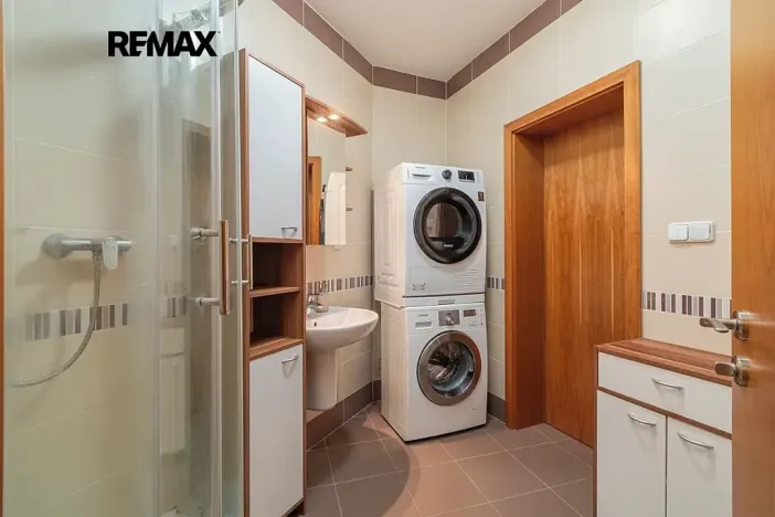 Pronájem bytu 2+kk, Praha - Zličín, Sazovická, 48 m2