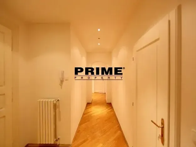 Pronájem bytu 4+1, Praha - Nové Město, Odborů, 100 m2