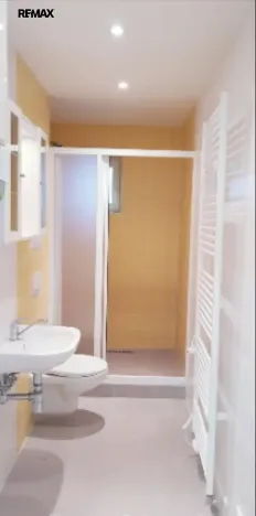 Pronájem bytu 2+kk, Praha - Břevnov, 40 m2