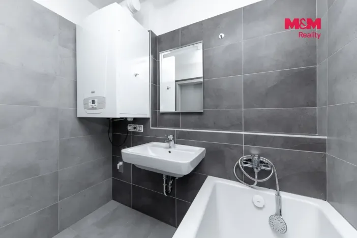 Prodej bytu 2+kk, Moravany, Višňová, 51 m2