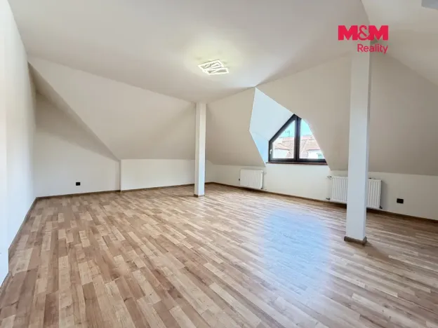 Pronájem rodinného domu, Mladá Boleslav - Mladá Boleslav III, Novákova, 120 m2