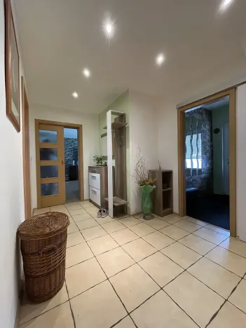 Prodej rodinného domu, Chlumec, 278 m2