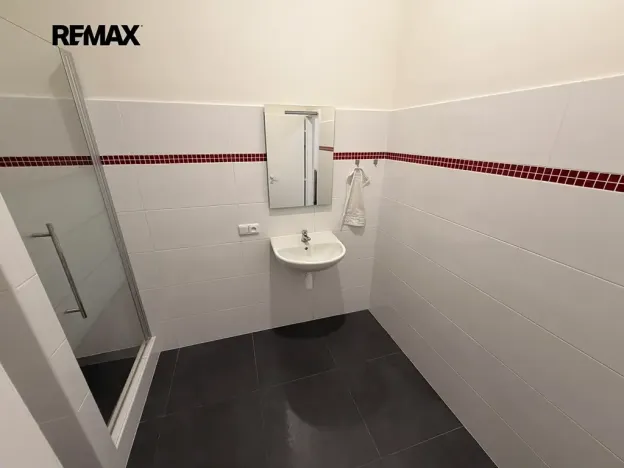 Pronájem bytu 2+kk, Dobřichovice, Tyršova, 43 m2