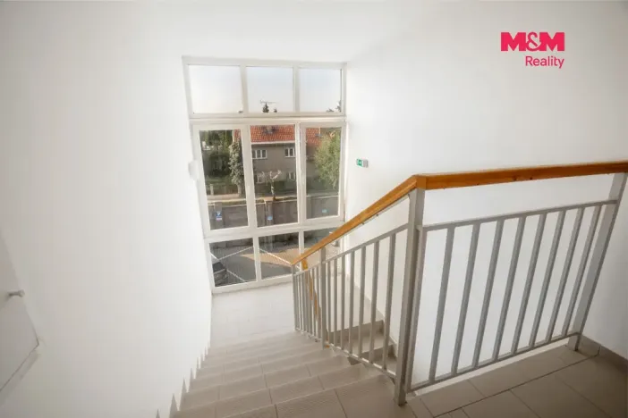 Pronájem bytu 2+kk, Hostivice, Unhošťská, 45 m2
