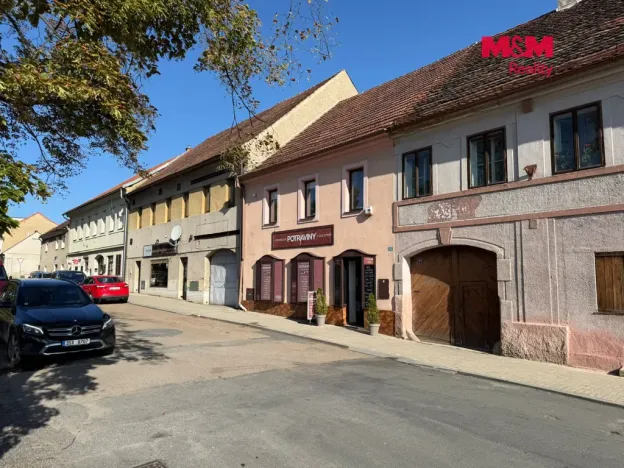Prodej rodinného domu, Smečno, nám. T. G. Masaryka, 116 m2