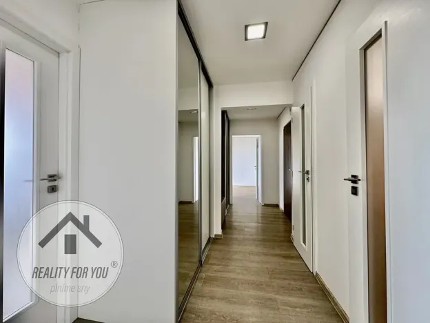 Prodej bytu 4+kk, Praha - Troja, U Pentlovky, 77 m2