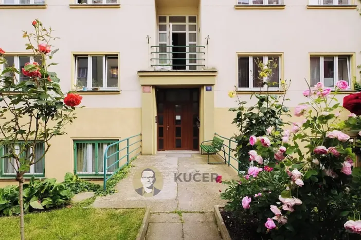 Pronájem bytu 1+kk, Praha - Vinohrady, V Horní Stromce, 22 m2