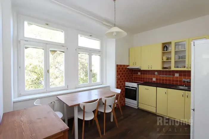 Pronájem bytu 2+1, Praha - Žižkov, Lupáčova, 67 m2