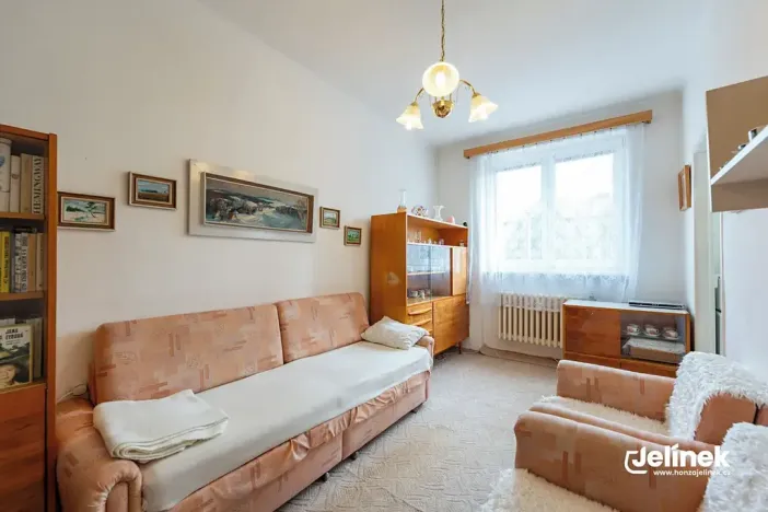 Prodej bytu 3+1, Polička, Svépomoc, 61 m2