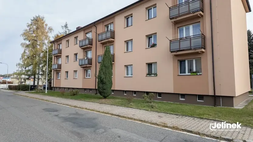 Prodej bytu 3+1, Polička, Svépomoc, 61 m2