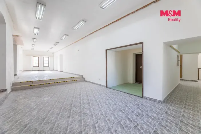 Prodej rodinného domu, Bruntál, nám. Míru, 550 m2