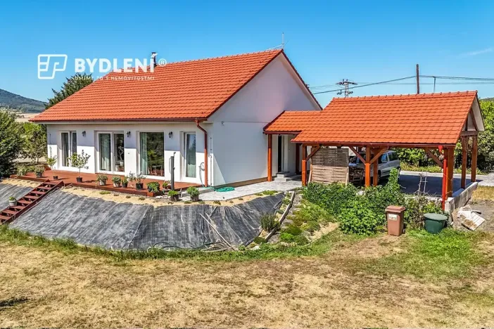 Prodej rodinného domu, Píšťany, 112 m2
