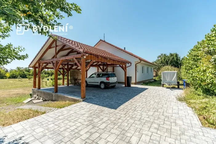 Prodej rodinného domu, Píšťany, 112 m2