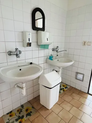 Pronájem kanceláře, Hradec Králové, Přemyslova, 21 m2