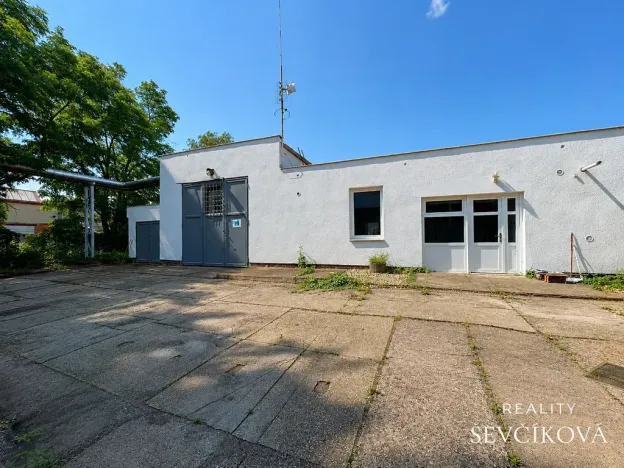 Pronájem komerčního prostoru, 170 m², Panelová, Hradec Králové, Slezské Předměstí