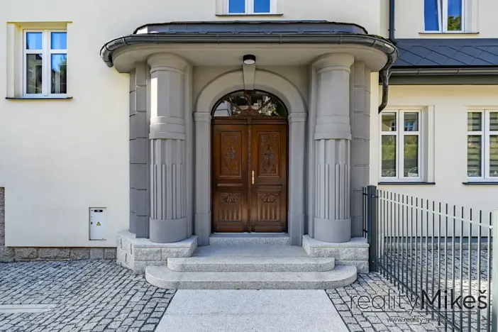 Pronájem bytu 3+1, Liberec, Šafaříkova, 87 m2