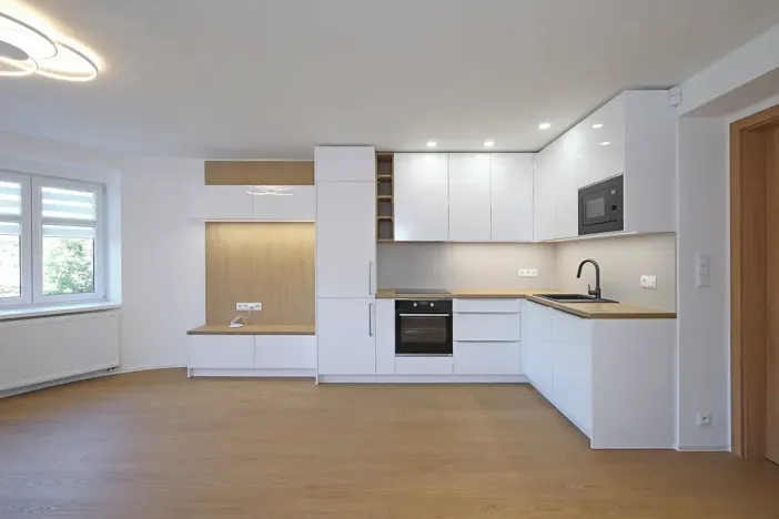 Pronájem bytu 2+kk, Liberec, Šafaříkova, 57 m2