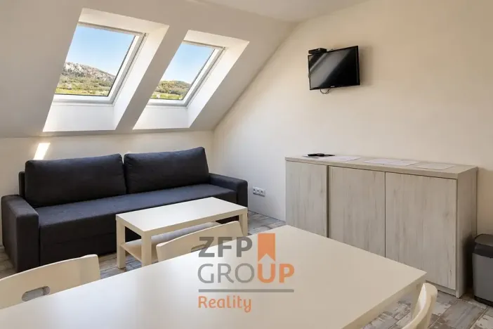 Prodej ubytování, Bavory, 289 m2