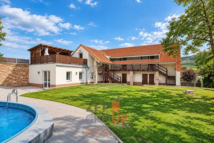 Prodej ubytování, Bavory, 289 m2